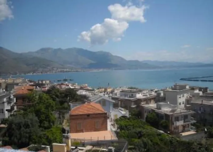 Oda ve Kahvaltı La Torretta 4*