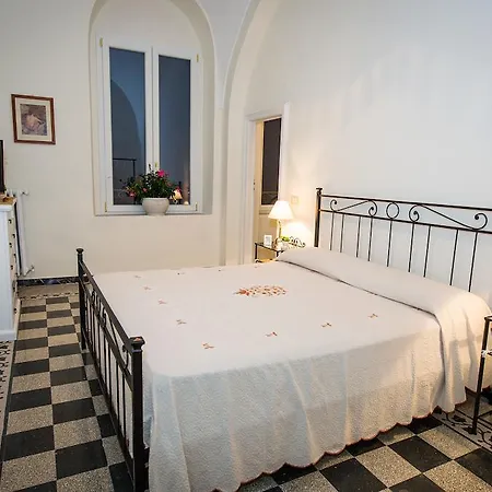 La Torretta Alojamento de Acomodação e Pequeno-almoço 3*